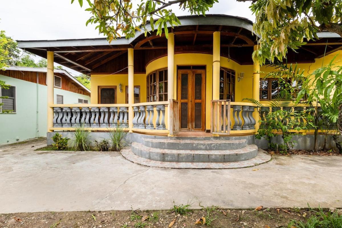 R&V Villa Negril Bagian luar foto