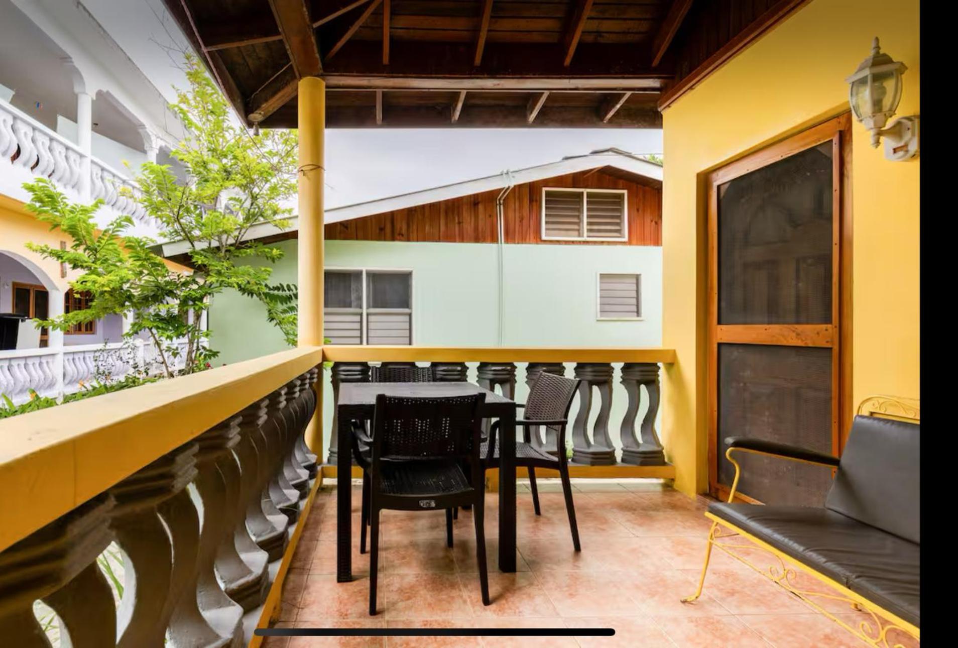 R&V Villa Negril Bagian luar foto