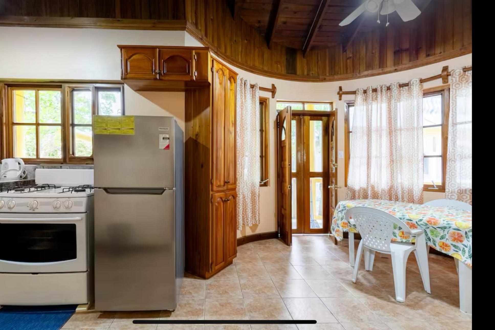 R&V Villa Negril Bagian luar foto